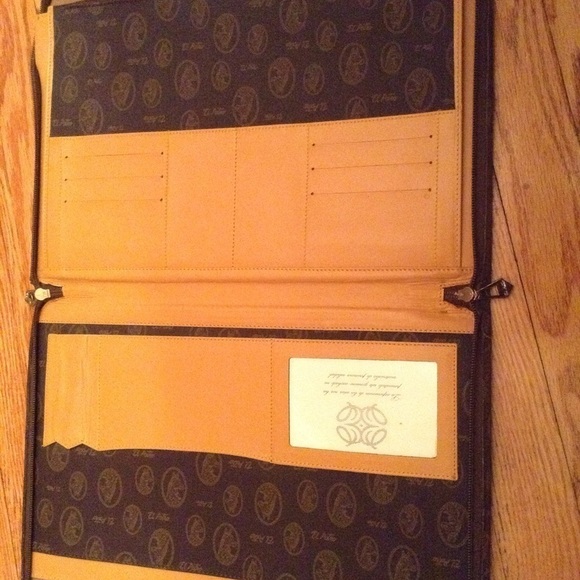 El Porto Portfolio - Picture 3 of 4